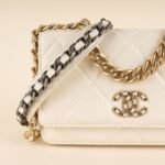 19-wallet-on-chain-affordable-luxury-450445-1