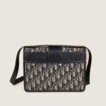 30-montaigne-shoulder-bag-affordable-luxury-634222-1