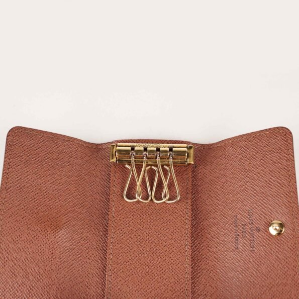 4 Key Holder - LOUIS VUITTON - Affordable Luxury
