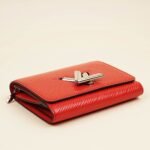 twist-xs-wallet-affordable-luxury-437544-1