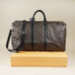 keepall-bandouliere-55-affordable-luxury-142778-1