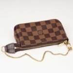 pochette-accessoires-affordable-luxury-867024-1