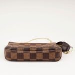 pochette-accessoires-affordable-luxury-867024-1