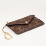 recto-verso-card-holder-affordable-luxury-566825-1
