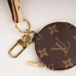 multi-pochette-lanyard-khaki-affordable-luxury-390778-1