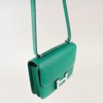 constance-18-shoulder-bag-affordable-luxury-283355-1