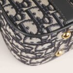 d-vibe-bowling-bag-affordable-luxury-259468-1