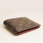 bifold-wallet-affordable-luxury-143431-1
