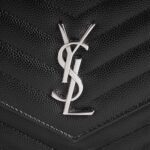 cassandre-wallet-on-chain-affordable-luxury-898581-1
