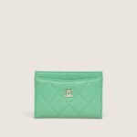 cc-classic-card-holder-affordable-luxury-846422-1