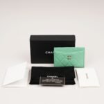 cc-classic-card-holder-affordable-luxury-846422-1