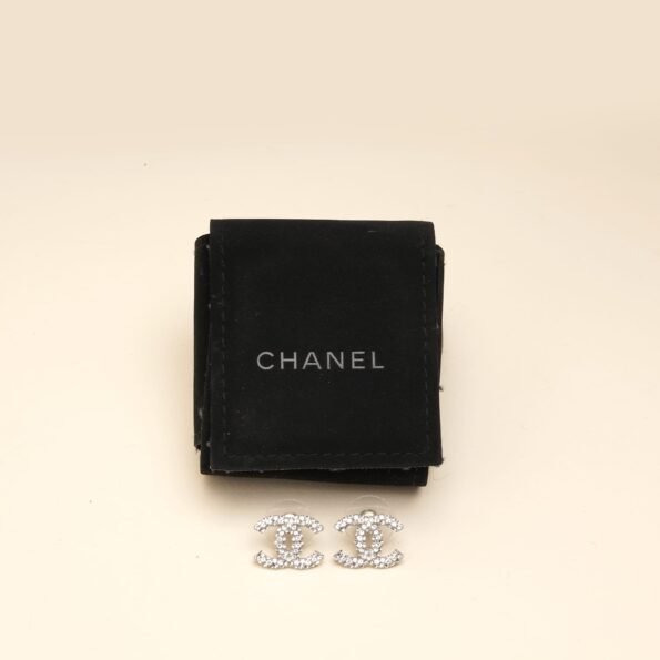 CC Strass Earrings - CHANEL - Affordable Luxury