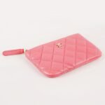 cc-zipped-pouch-affordable-luxury-967589-1