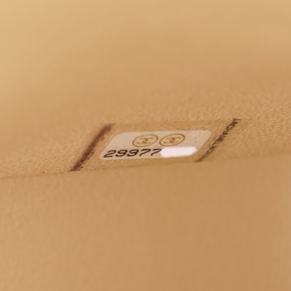Classic Jumbo Double Flap - CHANEL - Affordable Luxury