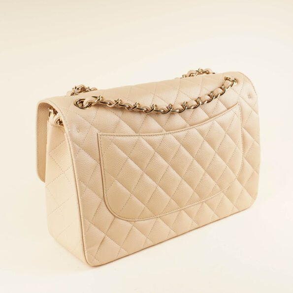 Classic Jumbo Double Flap - CHANEL - Affordable Luxury