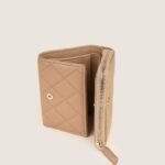 compact-zipped-wallet-affordable-luxury-320460-1