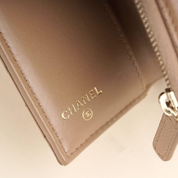 Compact Zipped Wallet - CHANEL - Affordable Luxury