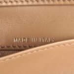 compact-zipped-wallet-affordable-luxury-320460-1