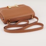constance-18-shoulder-bag-affordable-luxury-584875-1
