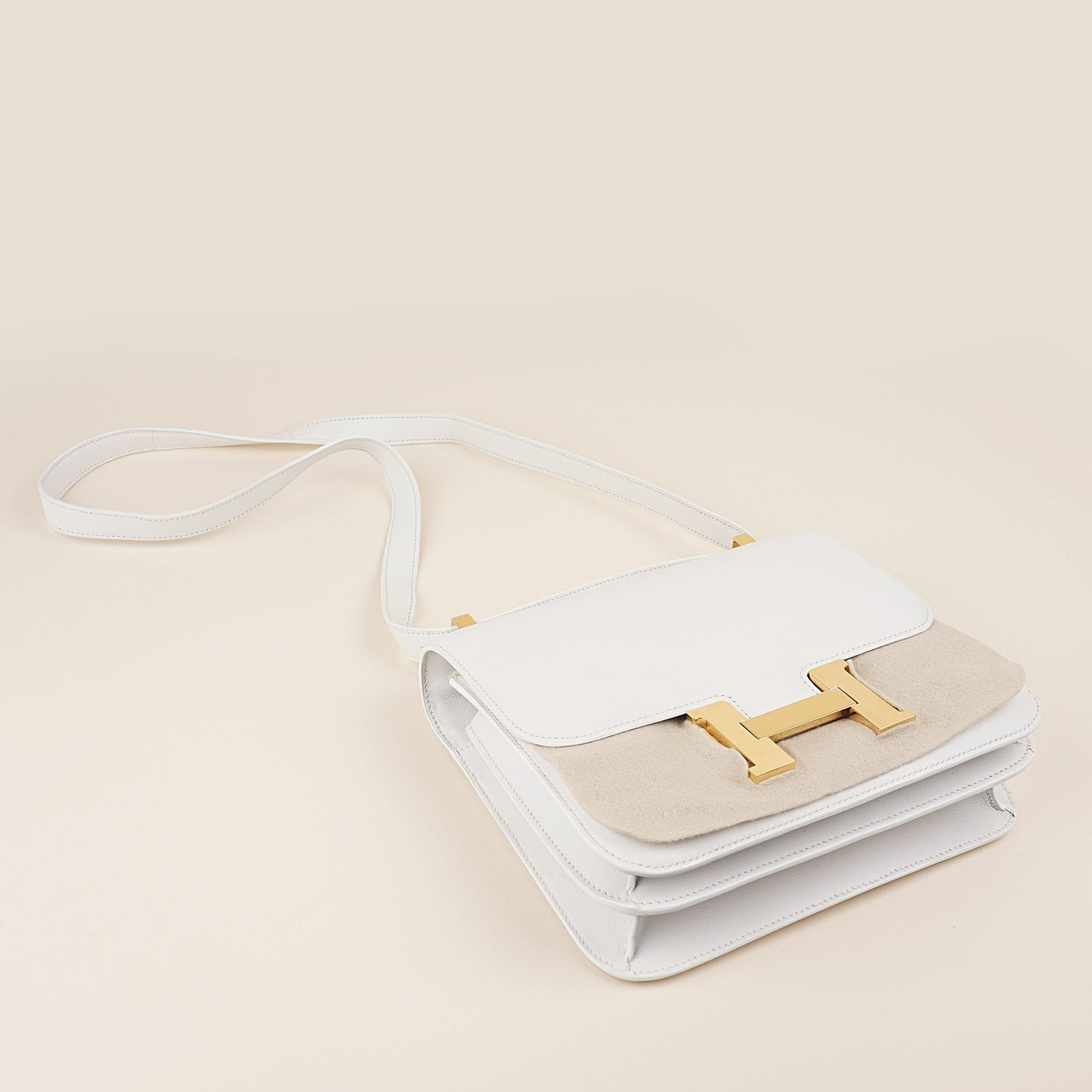 constance-24-shoulder-bag-affordable-luxury-361568-1 Constance 24 Shoulder Bag - HERM¨¨S - Affordable Luxury