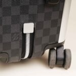 horizon-50-suitcase-affordable-luxury-420383-1