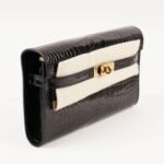 kelly-to-go-wallet-alligator-affordable-luxury-953537-1
