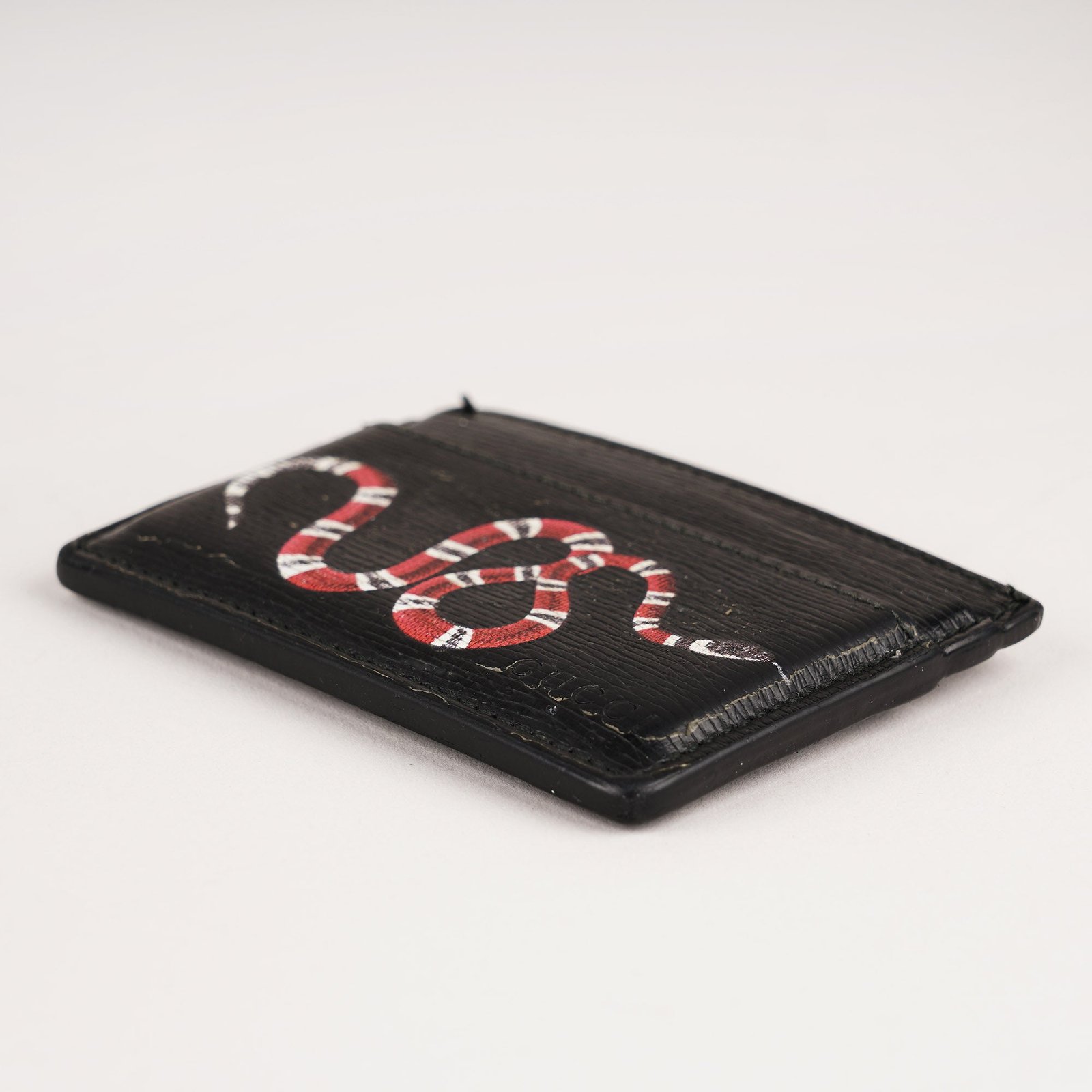 kingsnake-print-card-holder-affordable-luxury-946382-1 Kingsnake Print Card Holder - GUCCI - Affordable Luxury