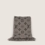 logomania-scarf-affordable-luxury-773508-1