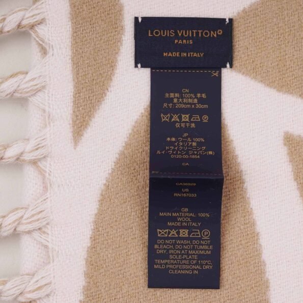LV Medallion Scarf - LOUIS VUITTON - Affordable Luxury