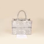 medium-book-tote-affordable-luxury-127345-1
