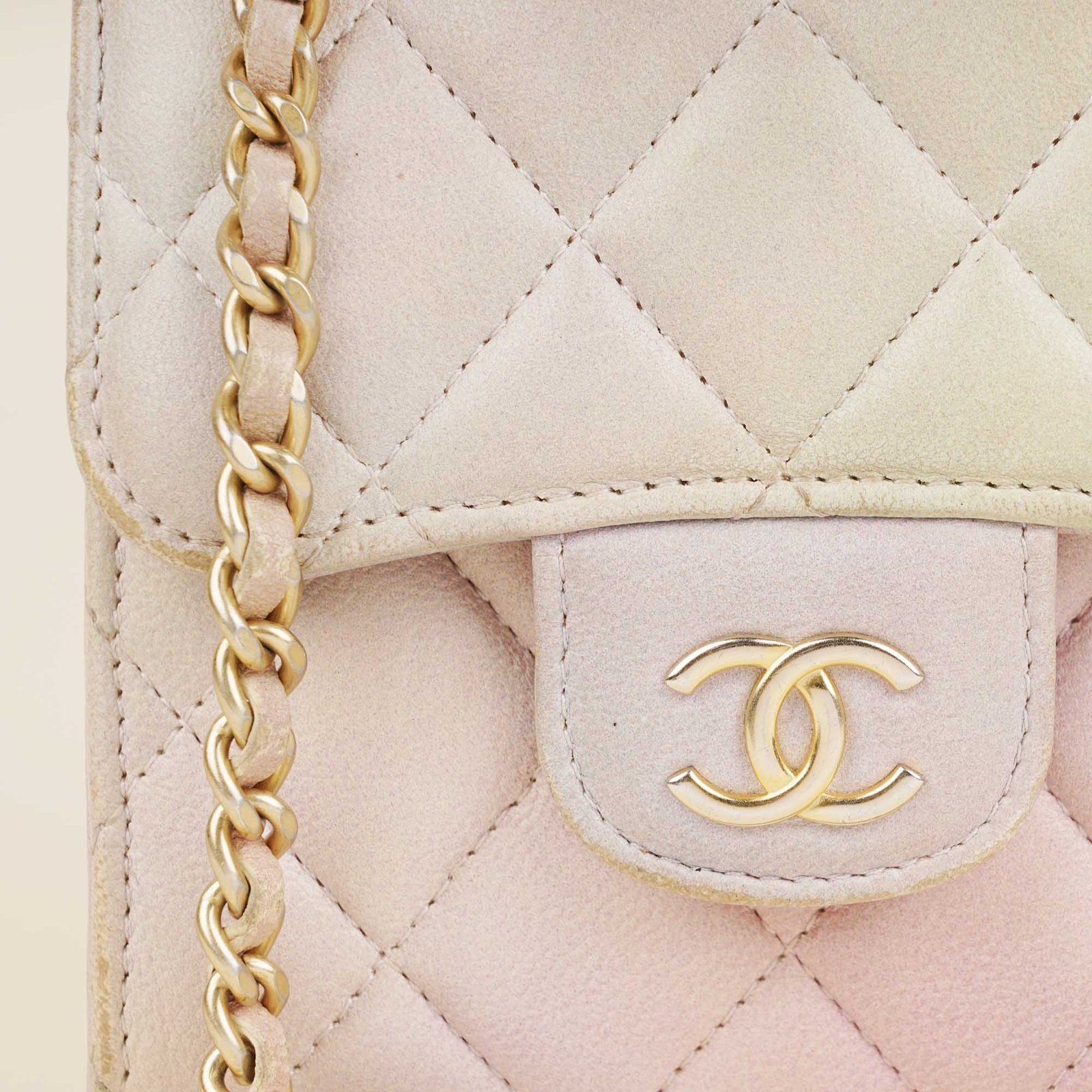 mini-coin-purse-affordable-luxury-175248-1 Mini Coin Purse - CHANEL - Affordable Luxury
