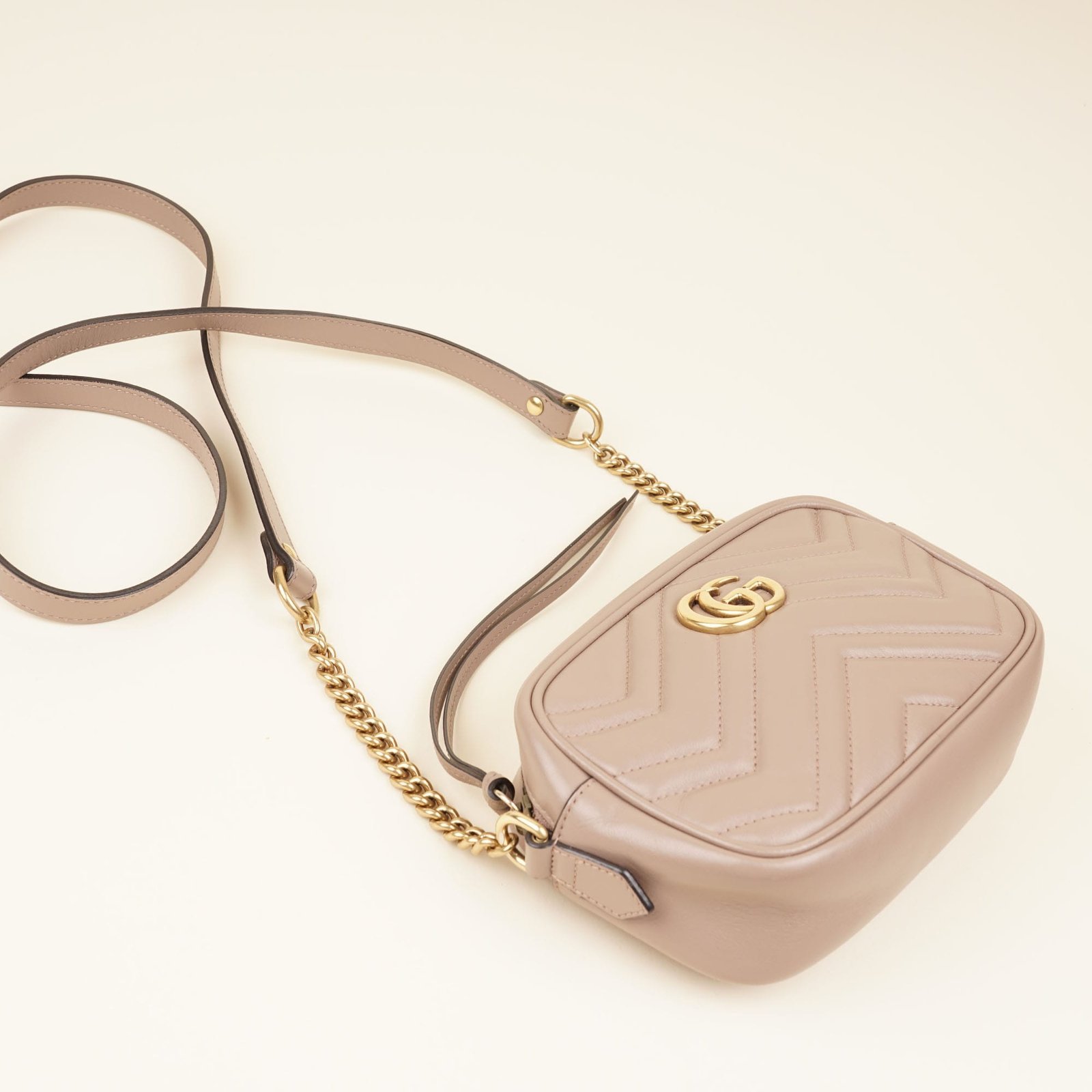 mini-marmont-camera-bag-affordable-luxury-253657-1 Mini Marmont Camera Bag - GUCCI - Affordable Luxury