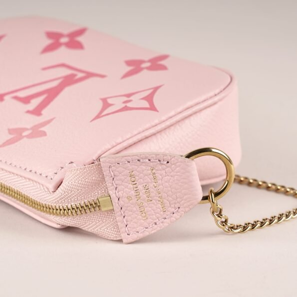 Mini Pochette Accessoires - LOUIS VUITTON - Affordable Luxury