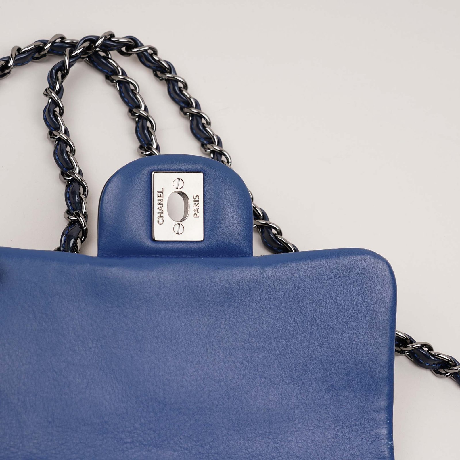 mini-square-flap-affordable-luxury-283452-1 Mini Square Flap - CHANEL - Affordable Luxury