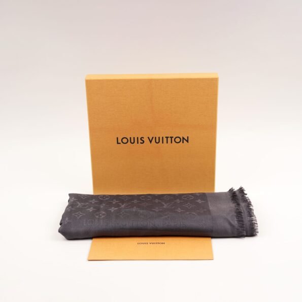 Monogram Shawl - LOUIS VUITTON - Affordable Luxury