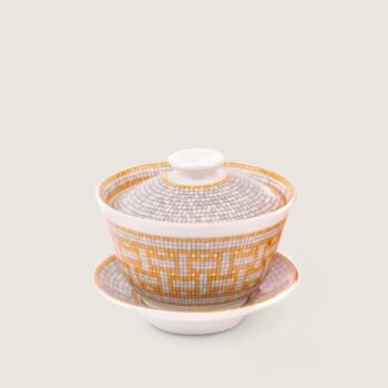 Mosaique au 24 Gold Tea Cup With Lid and Saucer - HERM¨¨S - Affordable Luxury