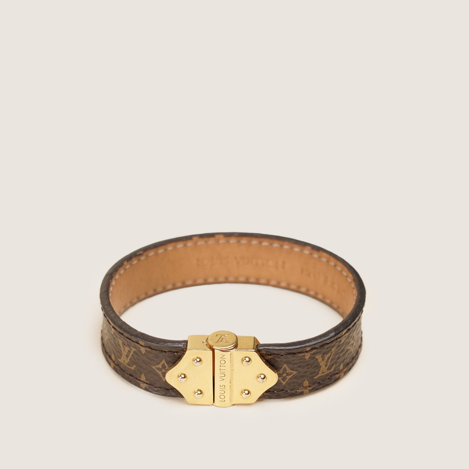 nano-monogram-bracelet-affordable-luxury-643604-1 Nano Monogram Bracelet - LOUIS VUITTON - Affordable Luxury