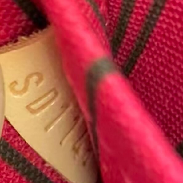 Neverfull Pochette - LOUIS VUITTON - Affordable Luxury