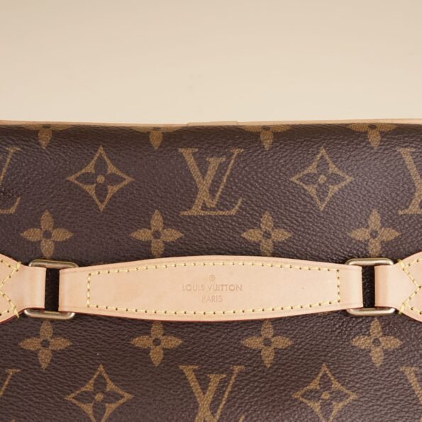 Nice BB Toiletry Bag - LOUIS VUITTON - Affordable Luxury
