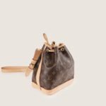 noe-bb-shoulder-bag-affordable-luxury-590619-1