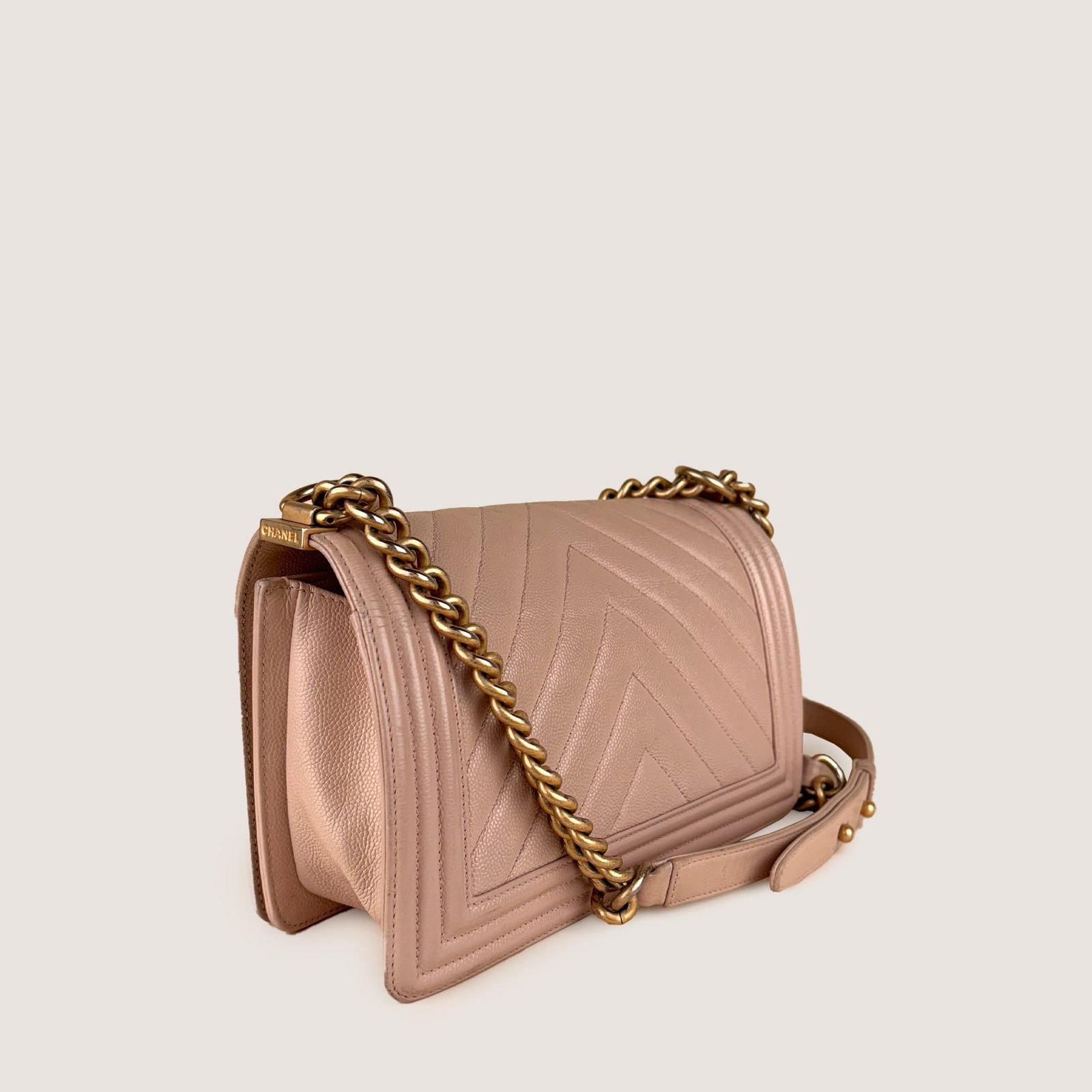 old-medium-boy-bag-affordable-luxury-295249-1 Old Medium Boy Bag - CHANEL - Affordable Luxury