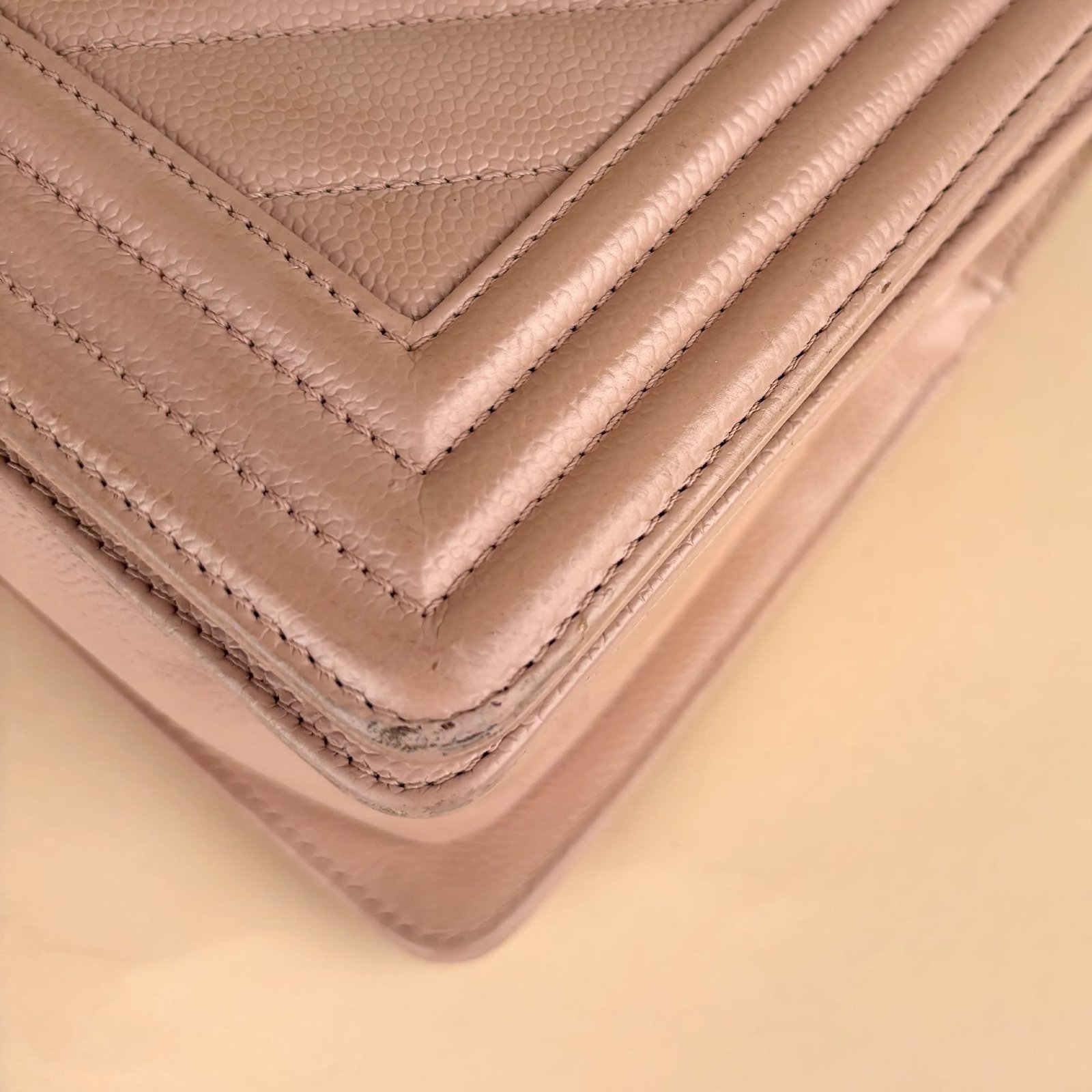 old-medium-boy-bag-affordable-luxury-419474-1 Old Medium Boy Bag - CHANEL - Affordable Luxury