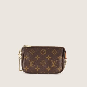 Pochette Accessoires - LOUIS VUITTON - Affordable Luxury