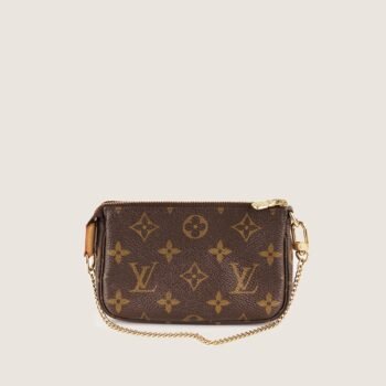 Pochette Accessoires - LOUIS VUITTON - Affordable Luxury