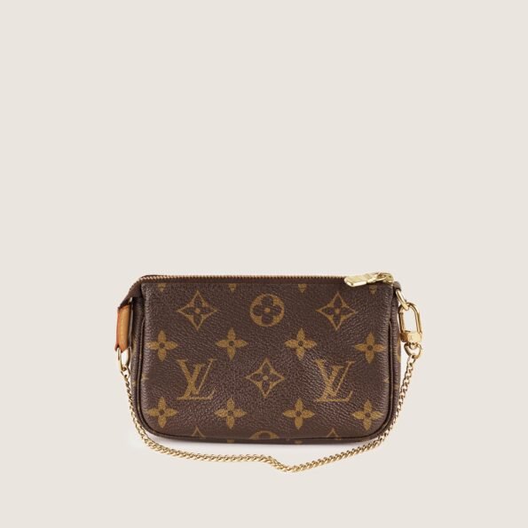 Pochette Accessoires - LOUIS VUITTON - Affordable Luxury