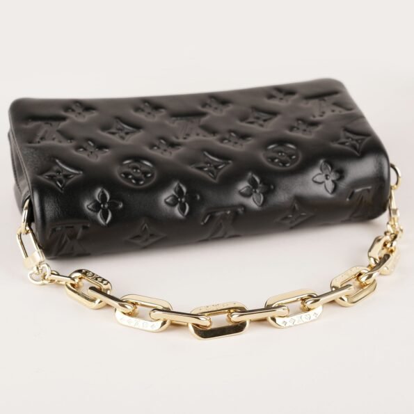 Pochette Coussin - LOUIS VUITTON - Affordable Luxury