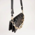 pochette-coussin-affordable-luxury-653838