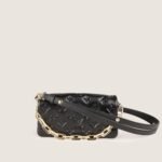 pochette-coussin-affordable-luxury-653838