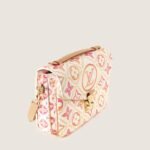 pochette-metis-by-the-pool-bag-affordable-luxury-645978-1