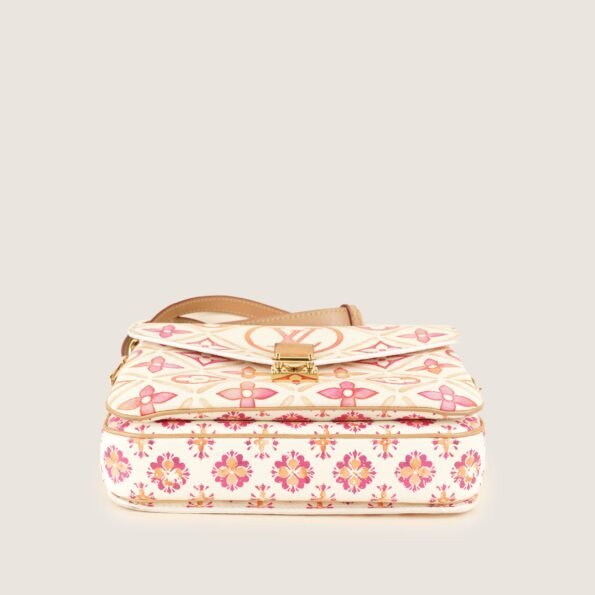 Pochette Metis By The Pool Bag - LOUIS VUITTON - Affordable Luxury